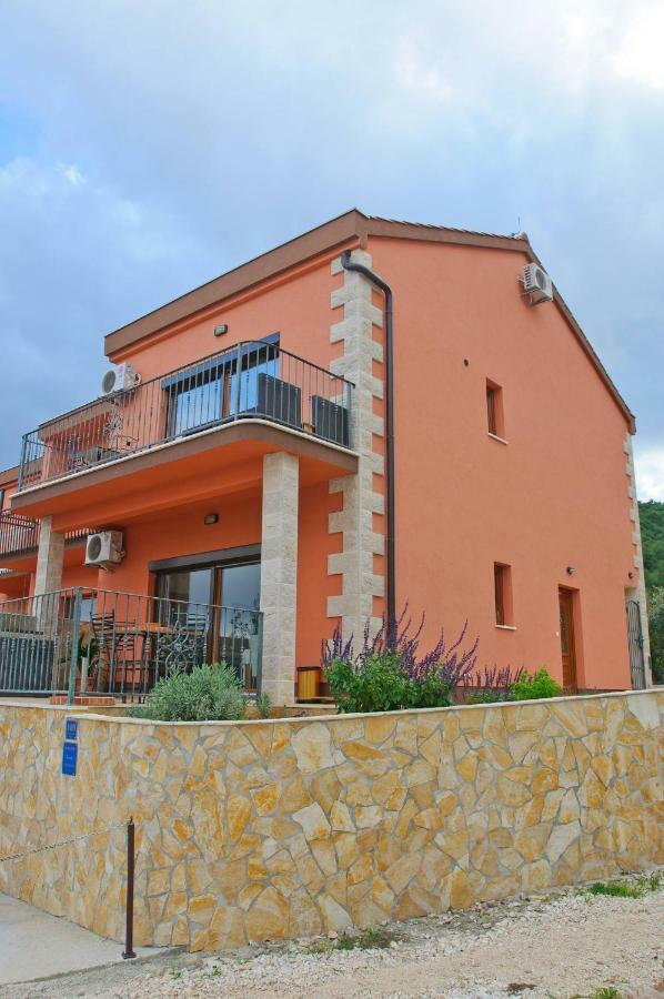 Apartments Villa San Antonio Slatine Exterior foto